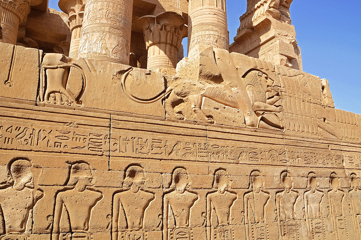 Kom-ombo-03