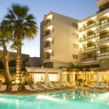 best western plaza, pool area, hotel