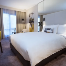 Centro Mada Queen Bed Jordan