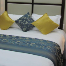 a'zambeziriverlodge bed large